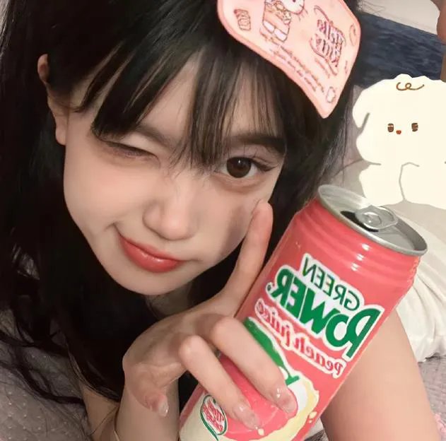 暹罗女王海报